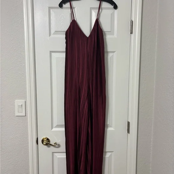 NWT Anthropologie Jumpsuit (S) - Picture 4 of 6